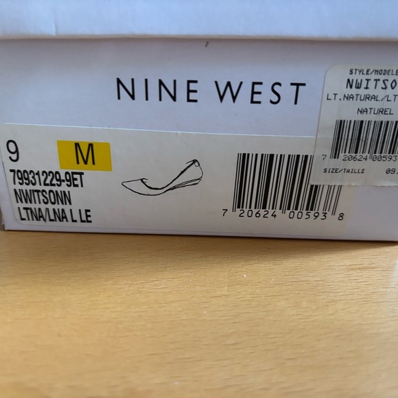 Nine West Tan Flats Classic Design leather size 9 - Picture 2 of 4